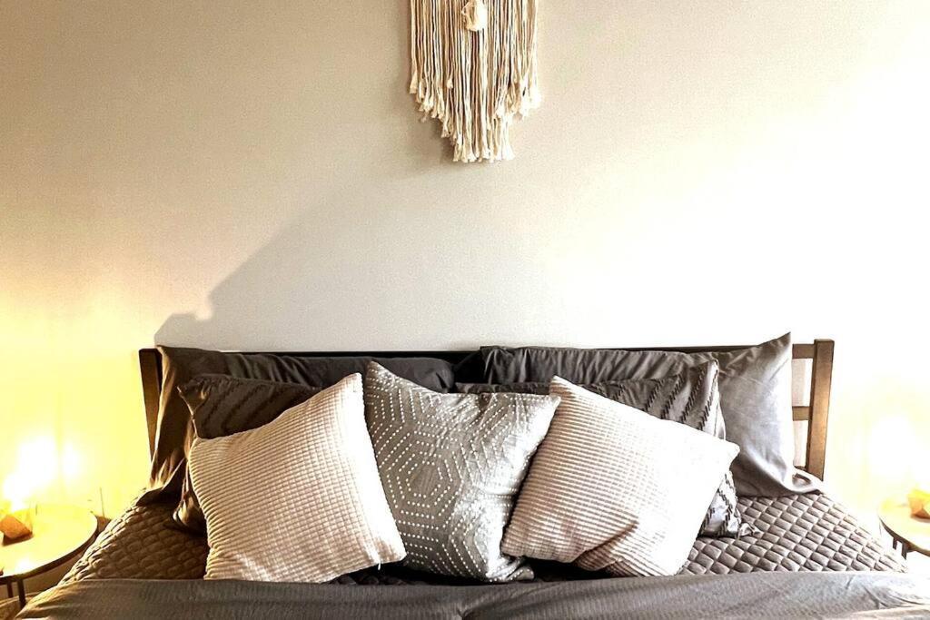 Apartament Townhouse In Uptown King Bed-Wi-Fi-Free Parking-Pool Charlotte Zewnętrze zdjęcie